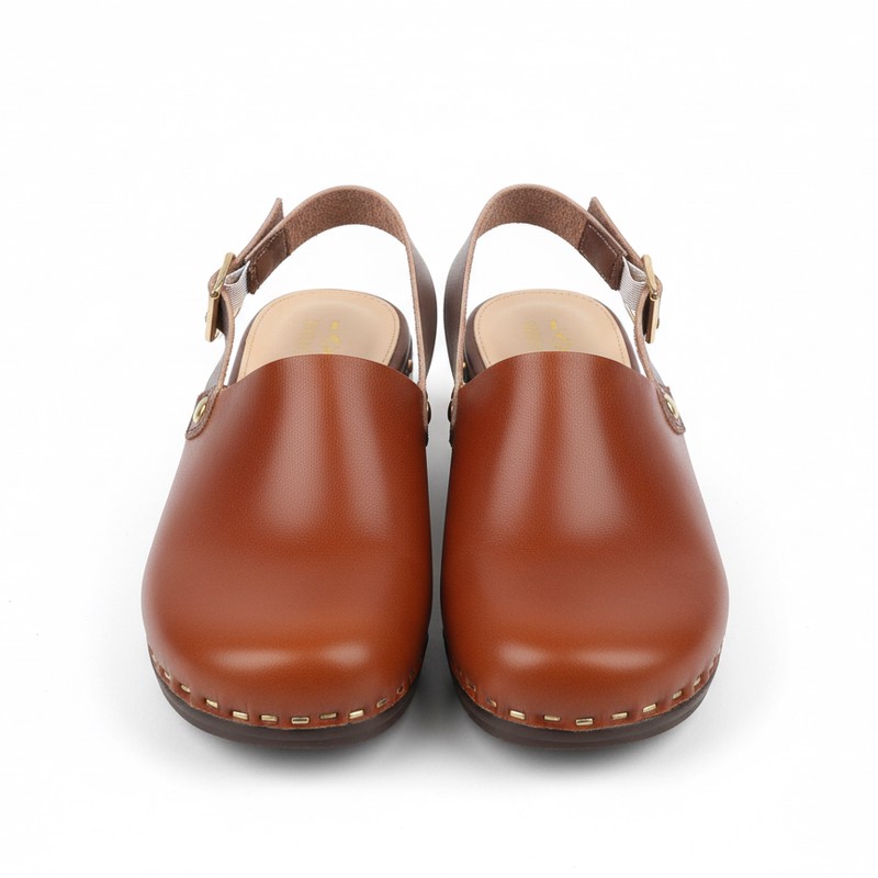 Aura Auburn Slingback Clogs